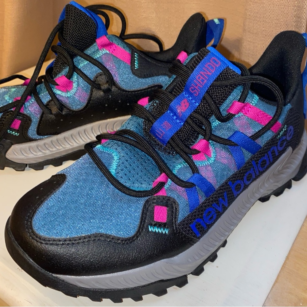 New Balance Shando trail shoes. Women’s size 9.